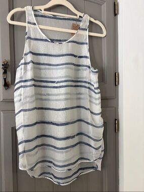 Theory 100% Silk Sleeveless Blouse, SZ Small, beautiful sheer sleeveless blouse